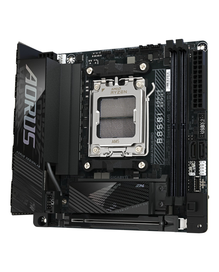 GIGABYTE B850I AORUS PRO Scheda Madre - Supporta processori AMD Ryzen Serie 9000, VRM digitale a 8+2+1 fasi, fino a 8400MHz DDR5